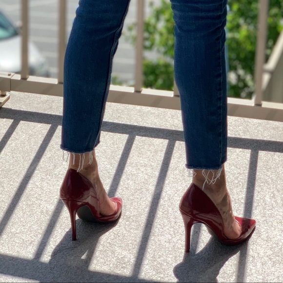 Red 3 1/2 Pumps - Picture 2 of 2